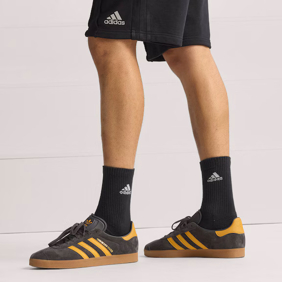 Manchester United x Adidas Depan